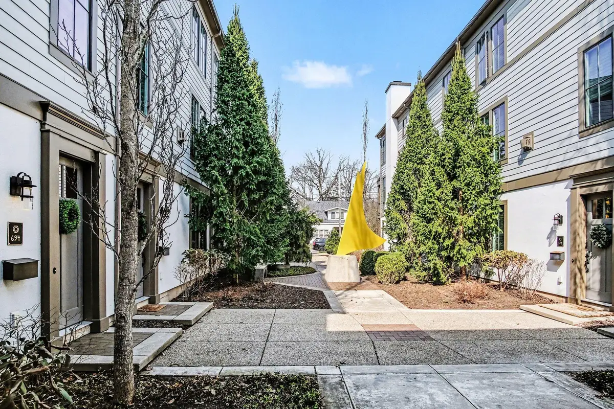 694 Croswell Avenue Se, Grand Rapids, MI 49506 - #1