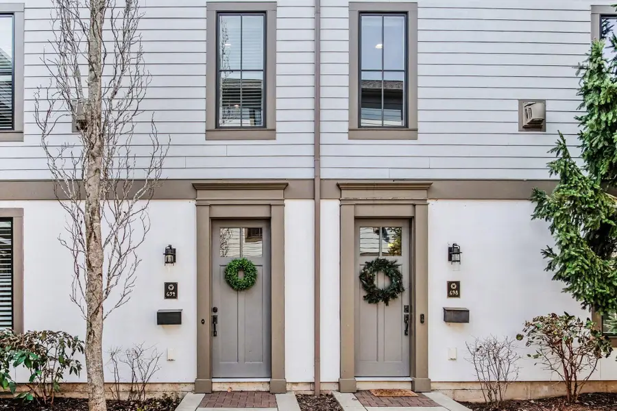 694 Croswell Avenue Se, Grand Rapids, MI 49506 - #2