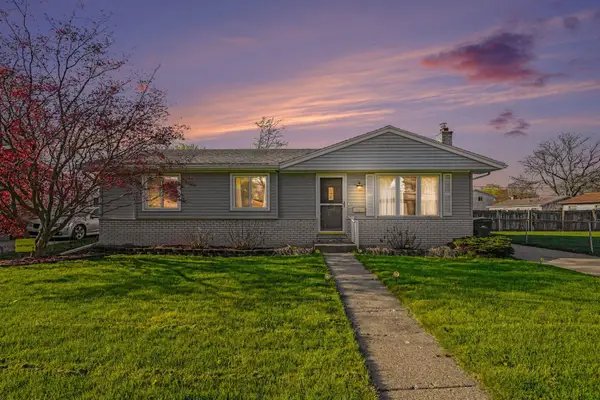 3527 Karen Street, Lansing, MI 48911