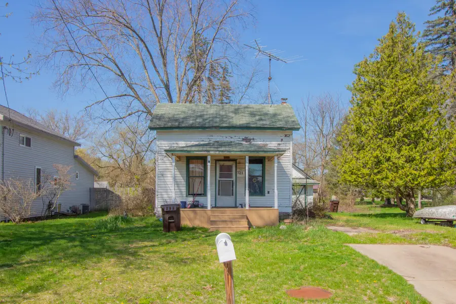 721 Sherman Street, Big Rapids, MI 49307 - #2