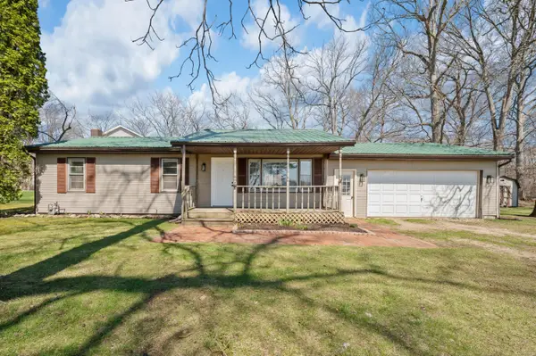 23990 Avenue C, Edwardsburg, MI 49112