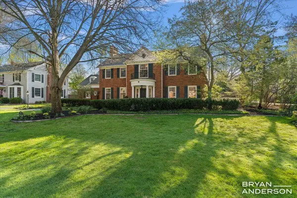 904 Plymouth Avenue Se, Grand Rapids, MI 49506