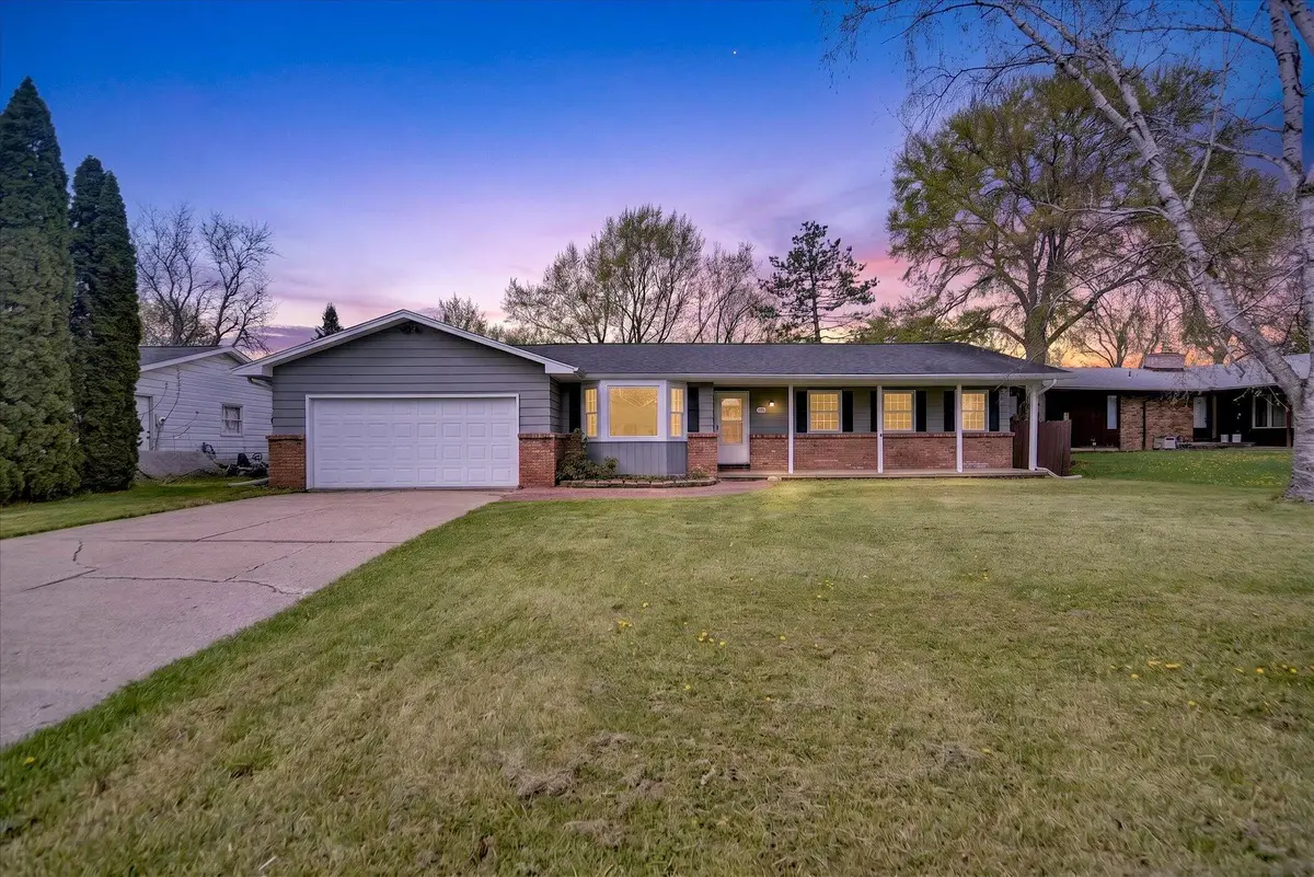 210 Chanticleer Trail, Lansing, MI 48917 - #1