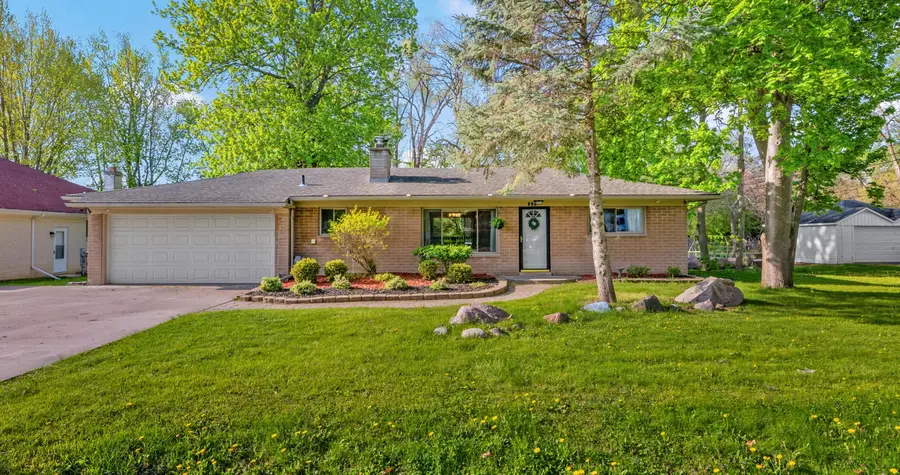 950 Gallaland Avenue, Rochester Hills, MI 48307 - #3