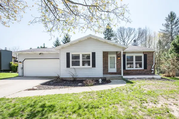 308 Oak Tree Drive, Clinton, MI 49236