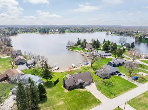 3757 Lake Lapeer Drive, Metamora, MI 48455