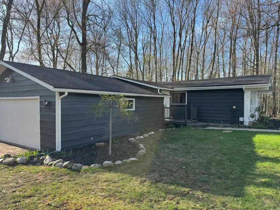 7635 Eighth Street, Stanwood, MI 49346 - #3