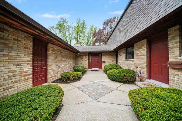 2727 S Lakeshore Drive #E 20, St. Joseph, MI 49085