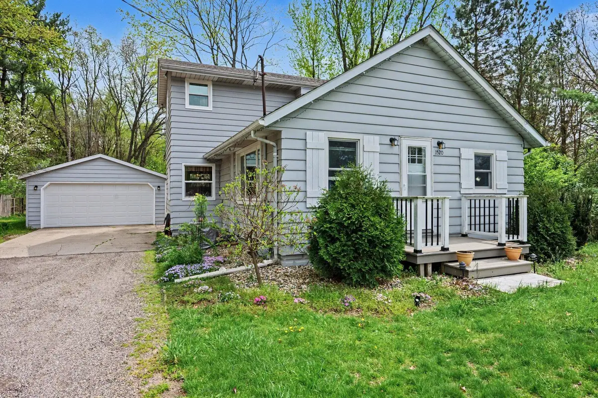 1520 N 26th Street, Kalamazoo, MI 49048 - #1