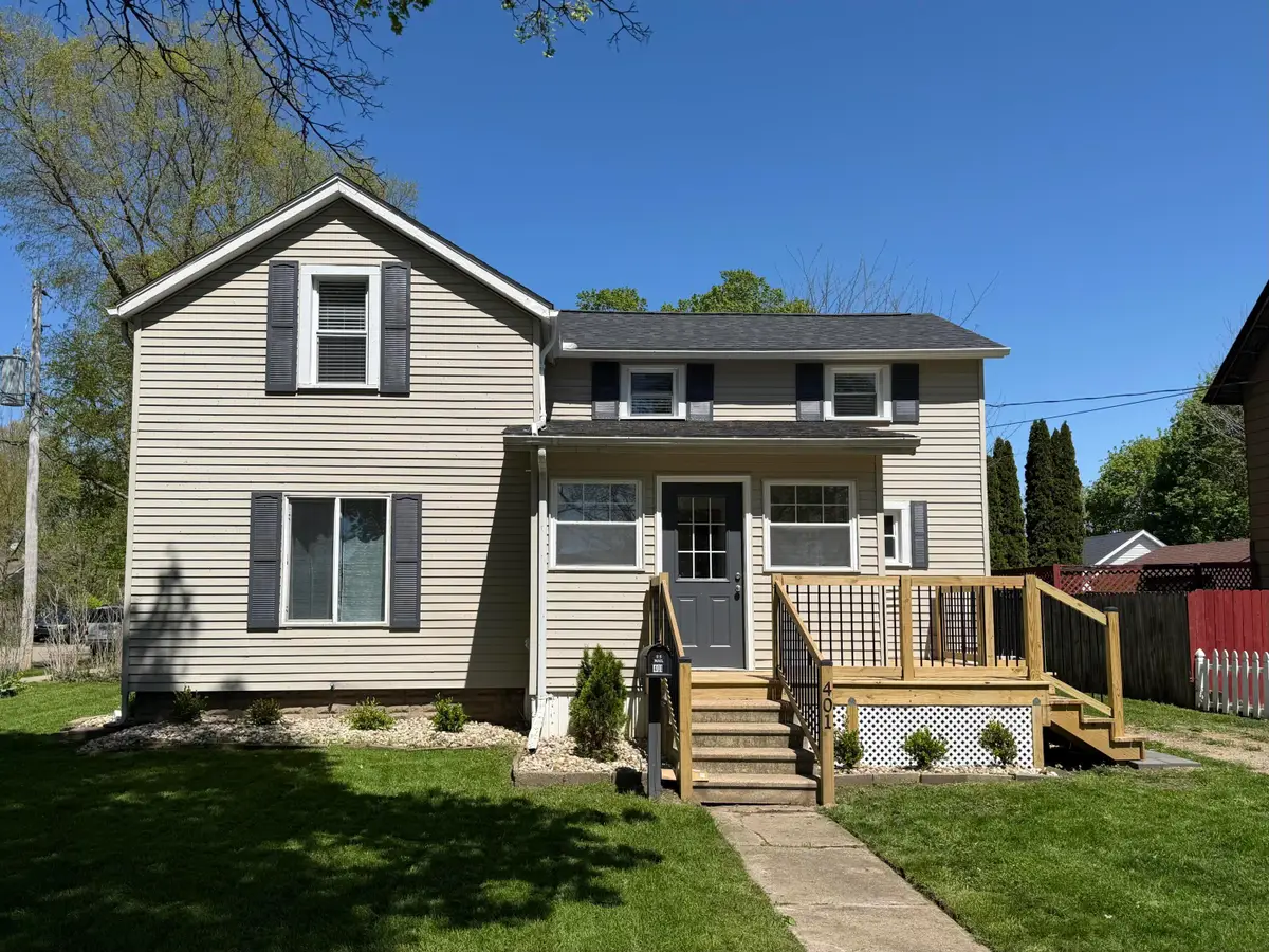 401 E Prairie Street, Vicksburg, MI 49097 - #1