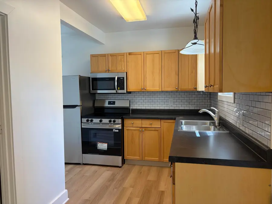 401 E Prairie Street, Vicksburg, MI 49097 - #2