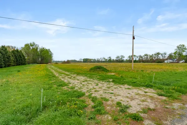 8090 E W Avenue E, Vicksburg, MI 49097