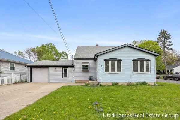 231 50th Street Sw, Grand Rapids, MI 49548