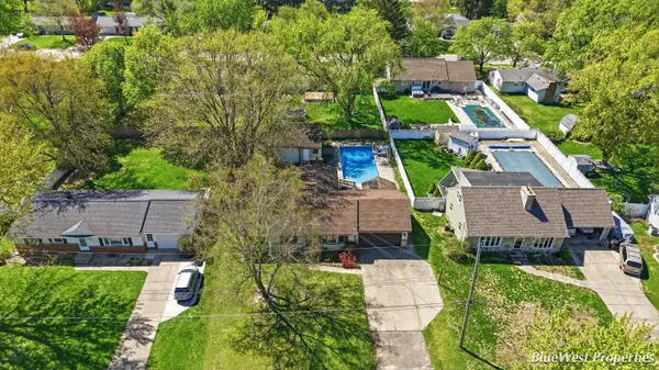7249 Heatherwood Drive, Jenison, MI 49428