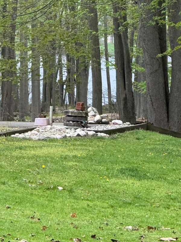 5753 Kaegeler Avenue, Coloma, MI 49038