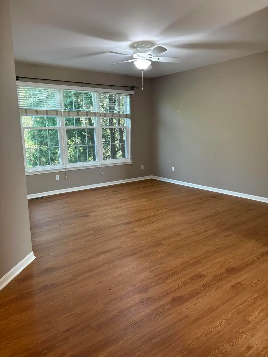38320 Saratoga Circle, Farmington Hills, MI 48331 - #3