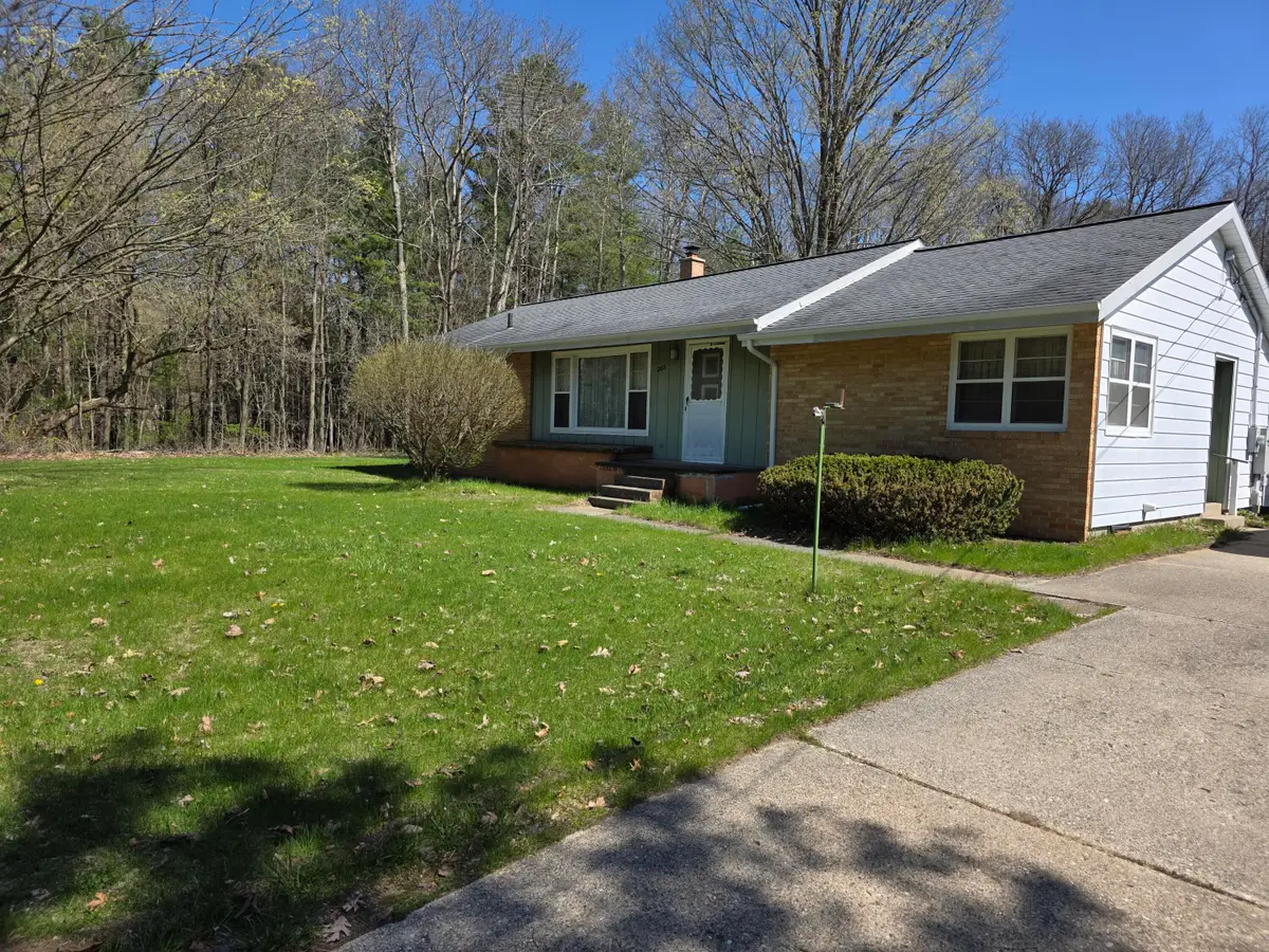 288 Park Street, Newaygo, MI 49337 - #1