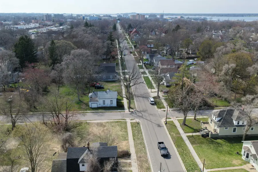 555 Amity Avenue, Muskegon, MI 49442 - #3