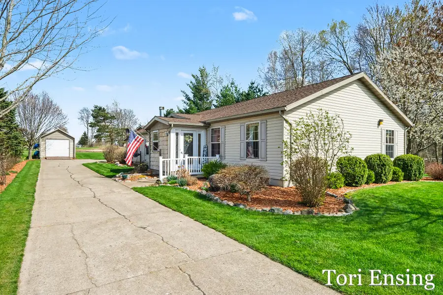 1235 Willow Drive, Stanton, MI 48888 - #2