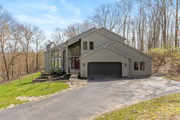 7721 Sun Quest Ridge Drive Ne, Ada, MI 49301