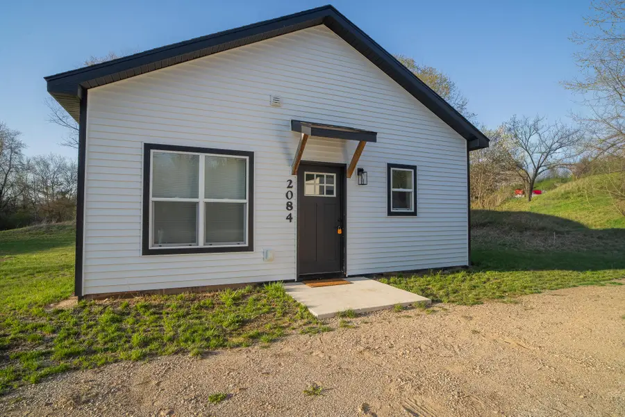 2084 W Fenwick Road, Fenwick, MI 48834 - #2