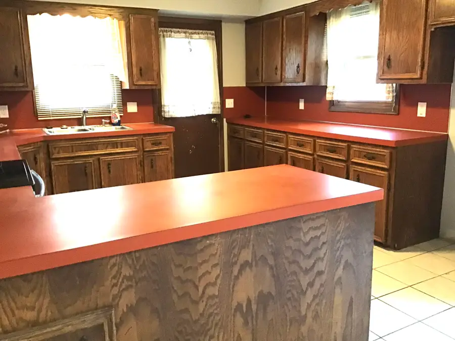 3228 Taft Avenue Sw, Wyoming, MI 49519 - #3