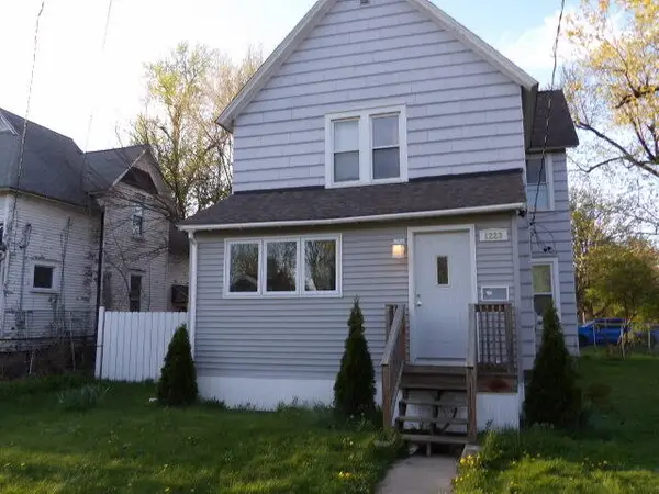 1223 Lake Street, Kalamazoo, MI 49001