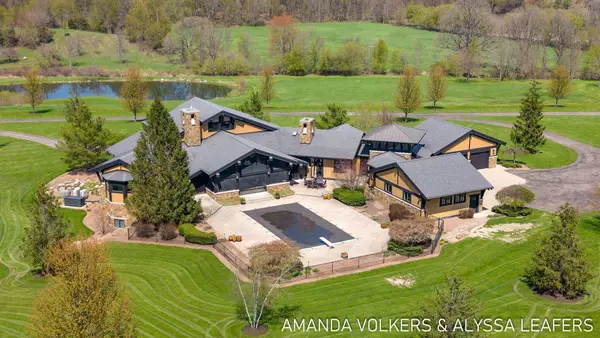 10306 Ivanrest Avenue Sw, Byron Center, MI 49315