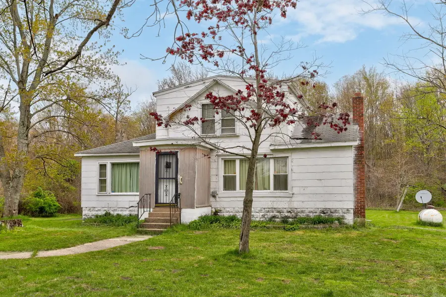 75326 38th Avenue, Covert, MI 49043 - #3