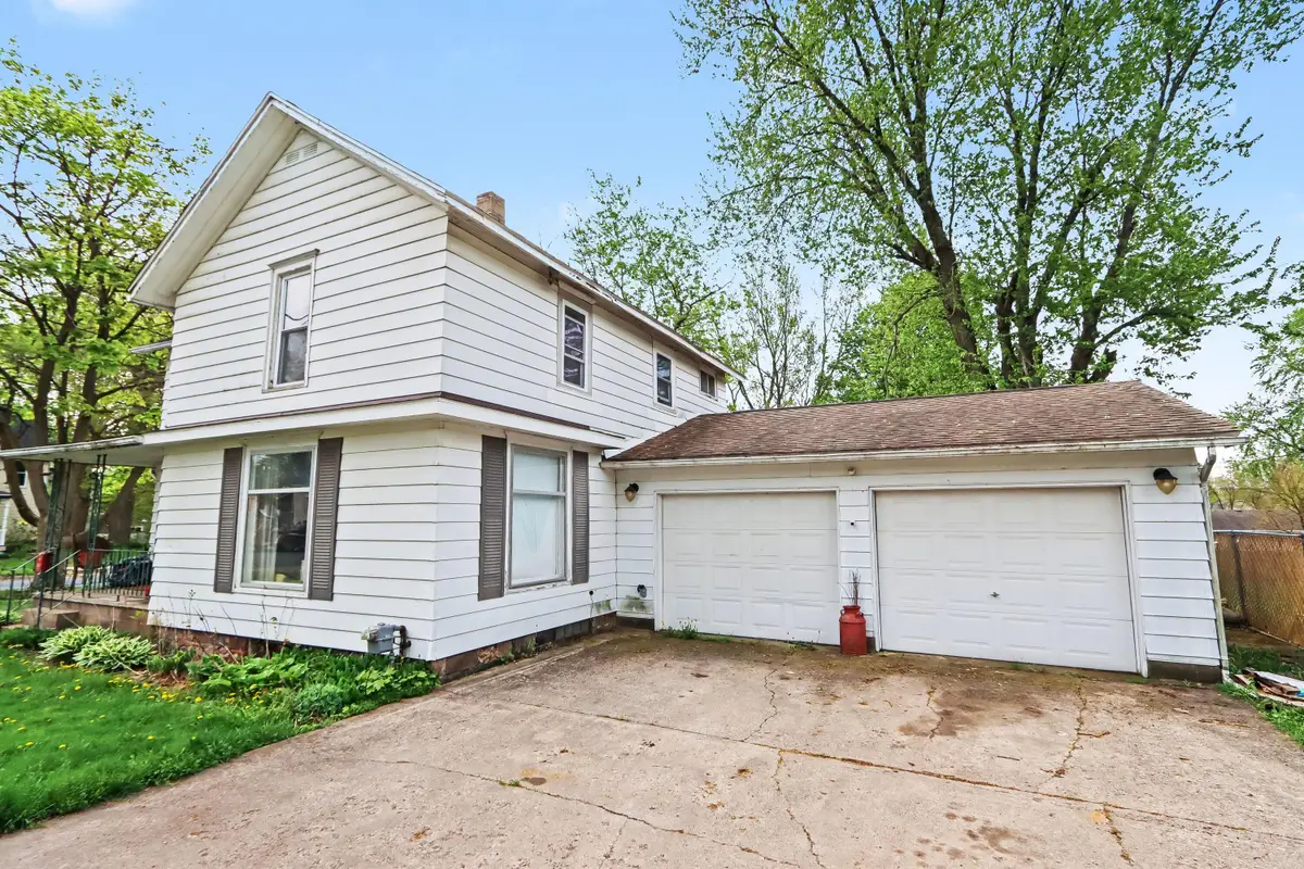 126 E South Street, Vicksburg, MI 49097 - #1