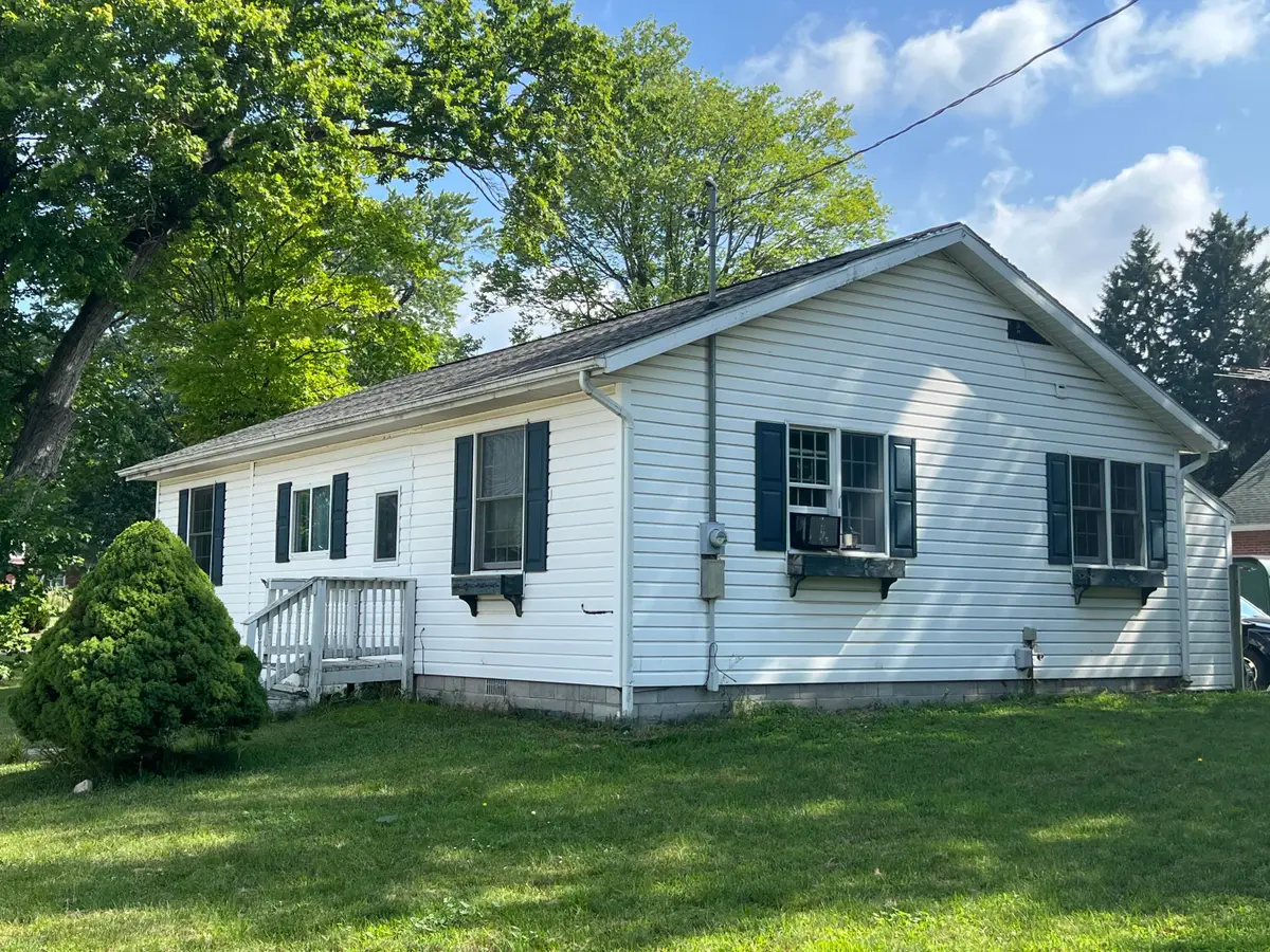 404 Herbert Street, Blanchard, MI 49310 - #1