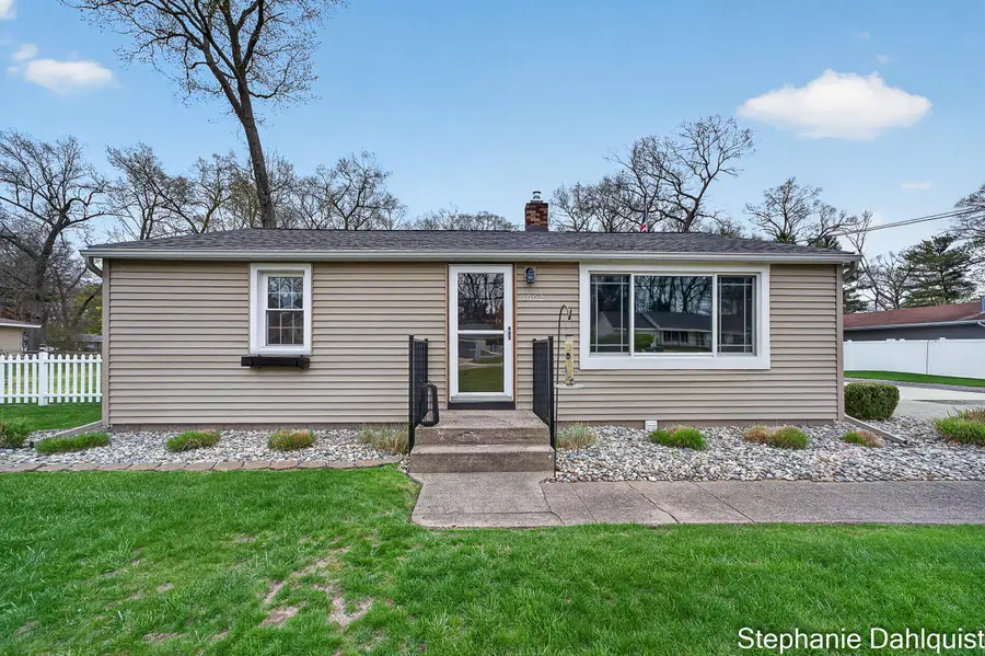 1662 N Roberts Road, Muskegon, MI 49445 - #2