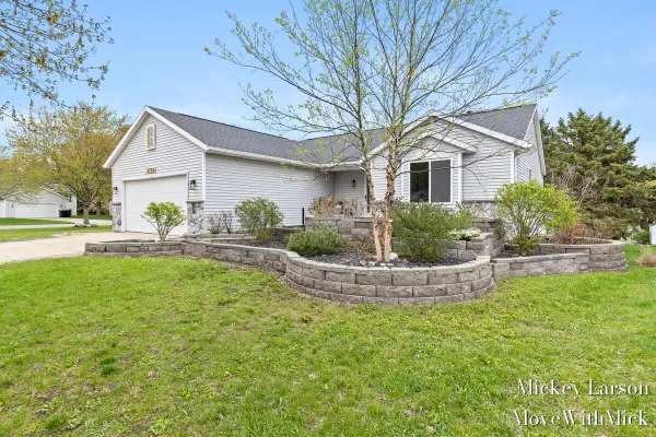 3724 Brookfield Drive, Hudsonville, MI 49426