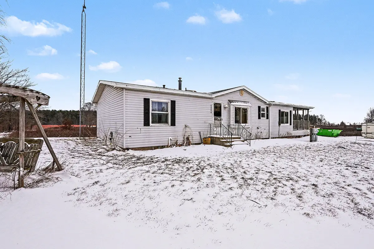 68854 34th Avenue, Covert, MI 49043 - #1