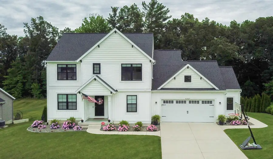 6327 Bentley Drive Ne, Belmont, MI 49306 - #2