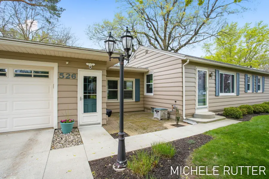 526 Pinecrest Street, Holland, MI 49424 - #3