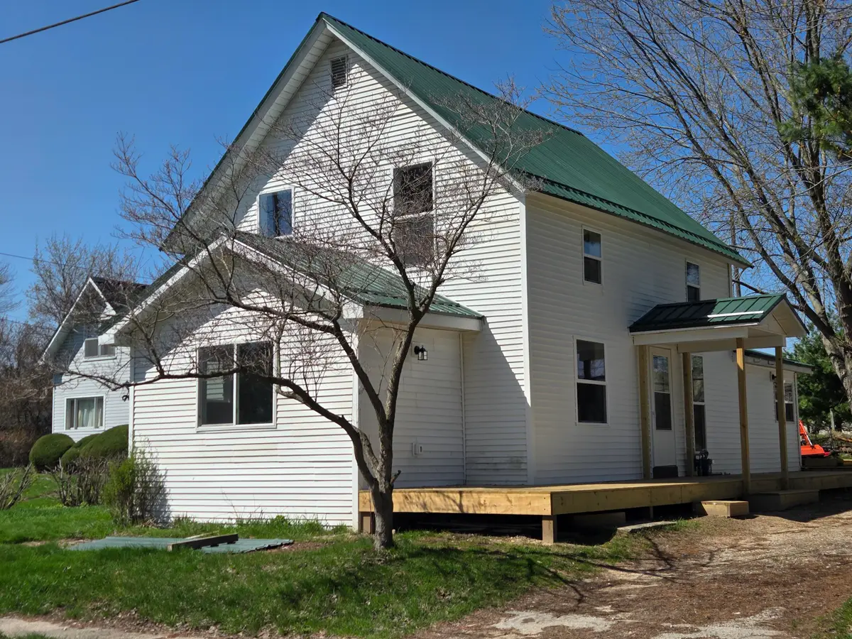 120 Center Street, Six Lakes, MI 48886 - #1