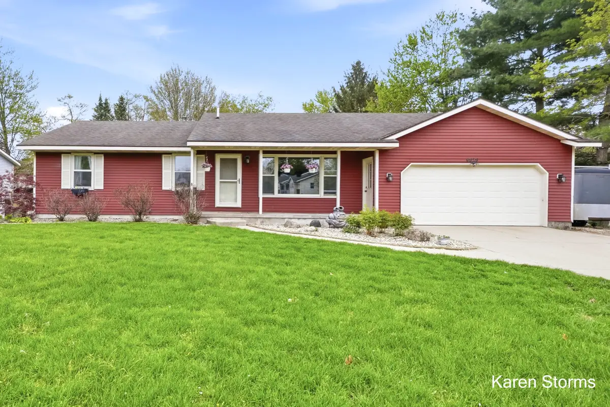 6626 Crownpointe Drive Sw, Byron Center, MI 49315 - #1