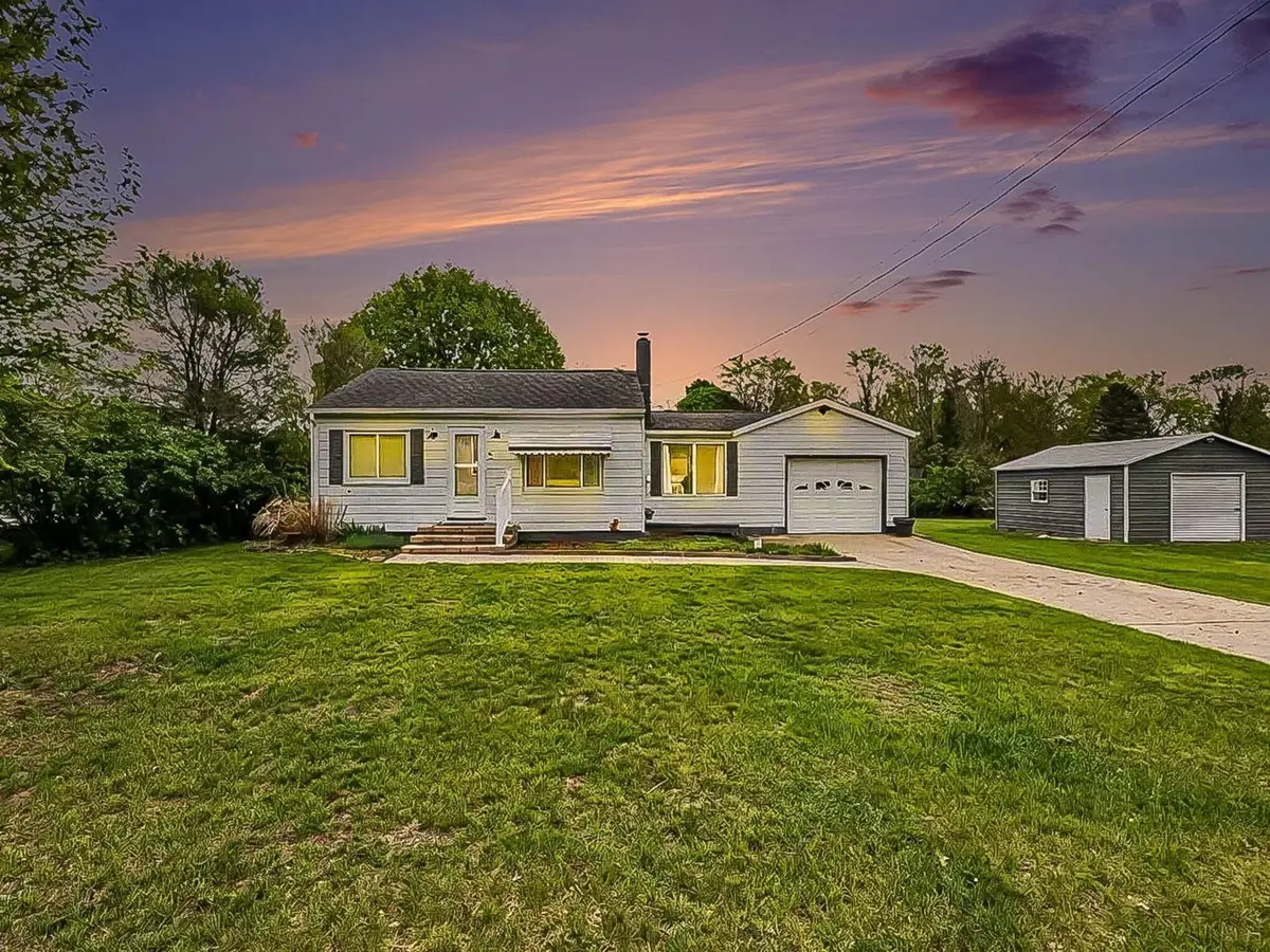 615 Gregory Place, Jackson, MI 49202 - #1