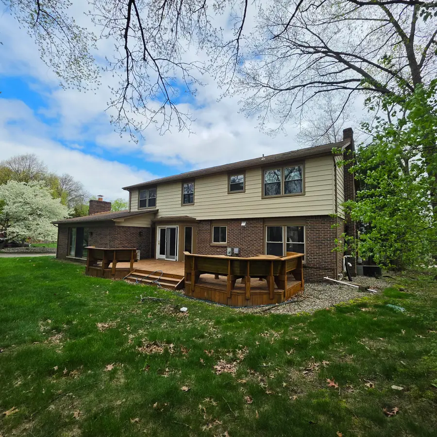 30129 Deer Run, Farmington Hills, MI 48331 - #2