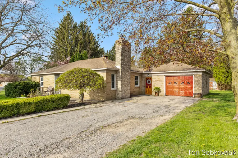 4919 S Green Avenue, Fremont, MI 49412 - #3