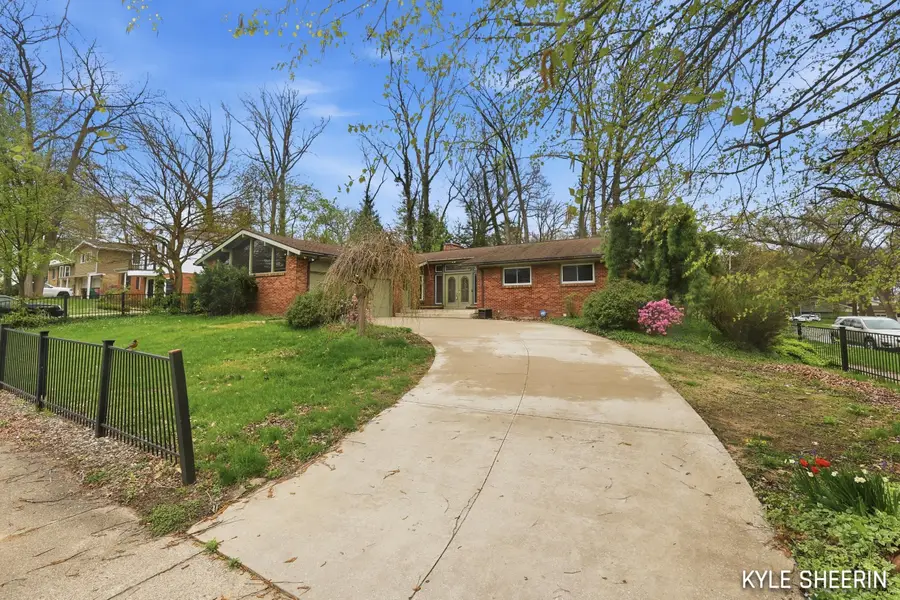 4786 Bonnie Avenue Se, Grand Rapids, MI 49508 - #2