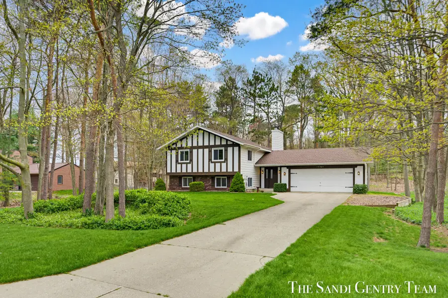 15967 Ryan Drive, Holland, MI 49424 - #2