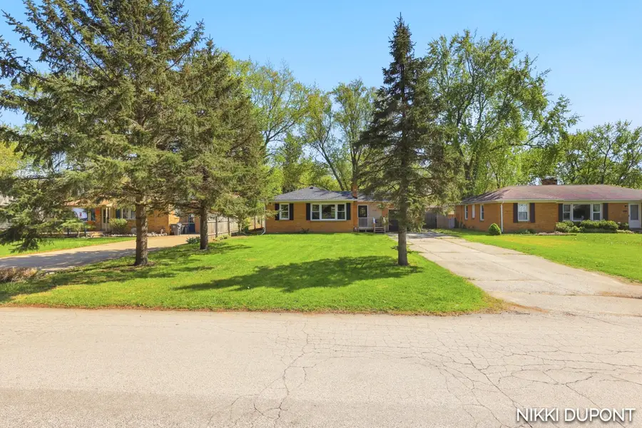 382 Dale Avenue, Benton Harbor, MI 49022 - #2