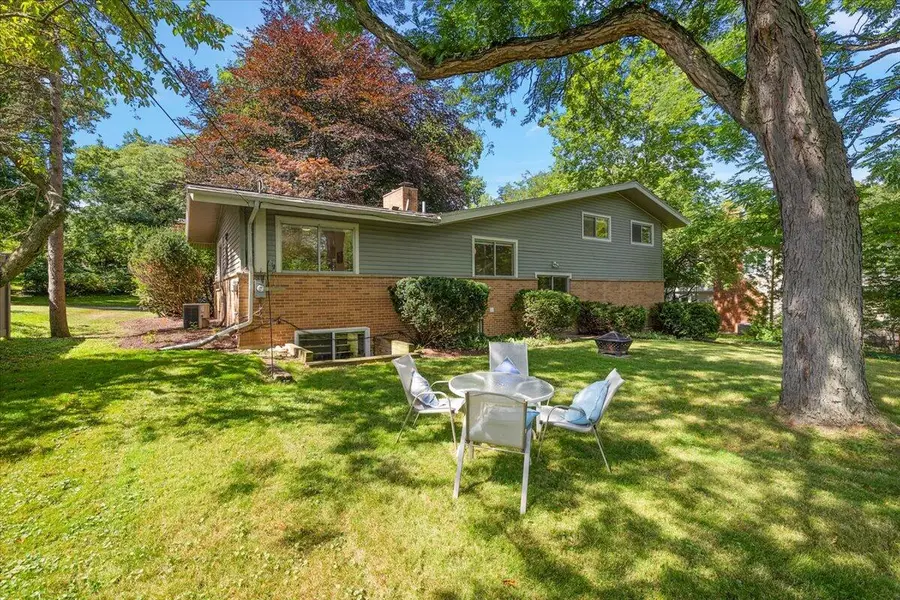 2511 Londonderry Road, Ann Arbor, MI 48104 - #2