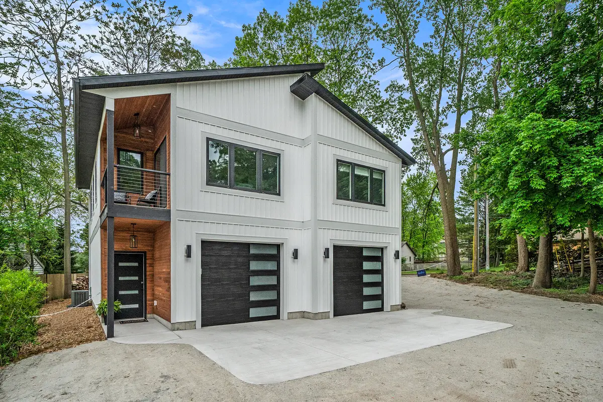 3220 Lakeshore Drive, Muskegon, MI 49441 - #1