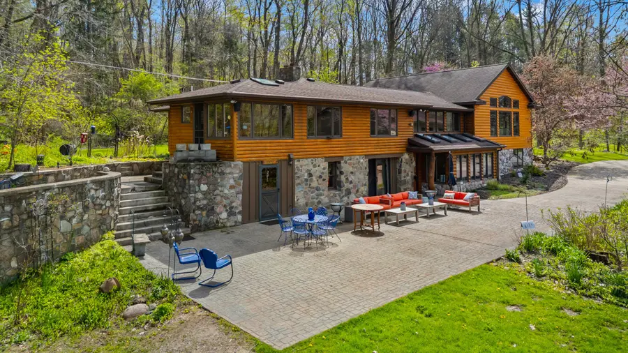 3500 Journeys End Drive, Hillsdale, MI 49242 - #2