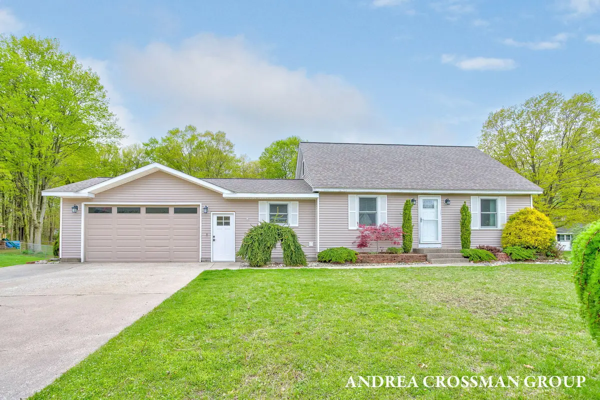 4684 Pine Drive, Holland, MI 49423 - #1