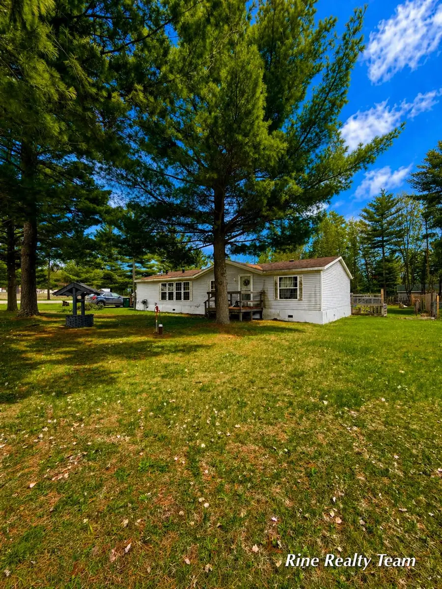 1994 E Stockwell Road, Harrison, MI 48625 - #2