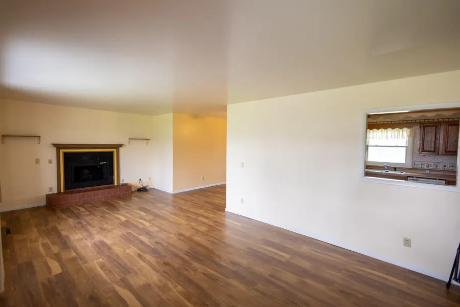 330 Johnson Street, Edmore, MI 48829 - #2